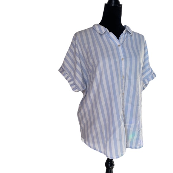 Universal Thread Striped Light Blue Folded Sleeve Button Down Short Sleeve Top - Picture 3 of 8